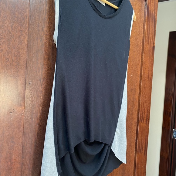 Black sleeveless tank top with metallic trim - Picture 5 of 6